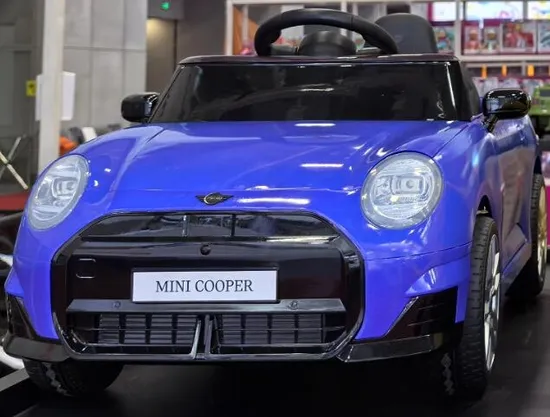 Mini Cooper, carro de passeio licenciado com controle remoto 2.4G, um assento e duas portas, modelo novo